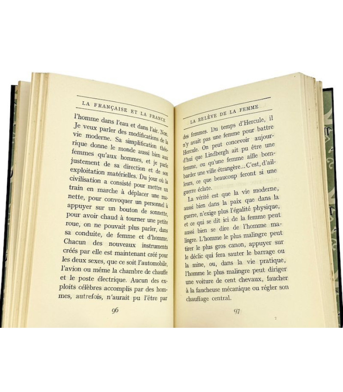 GIRAUDOUX (Jean) - La Française et la France - PRASSINOS (Mario)